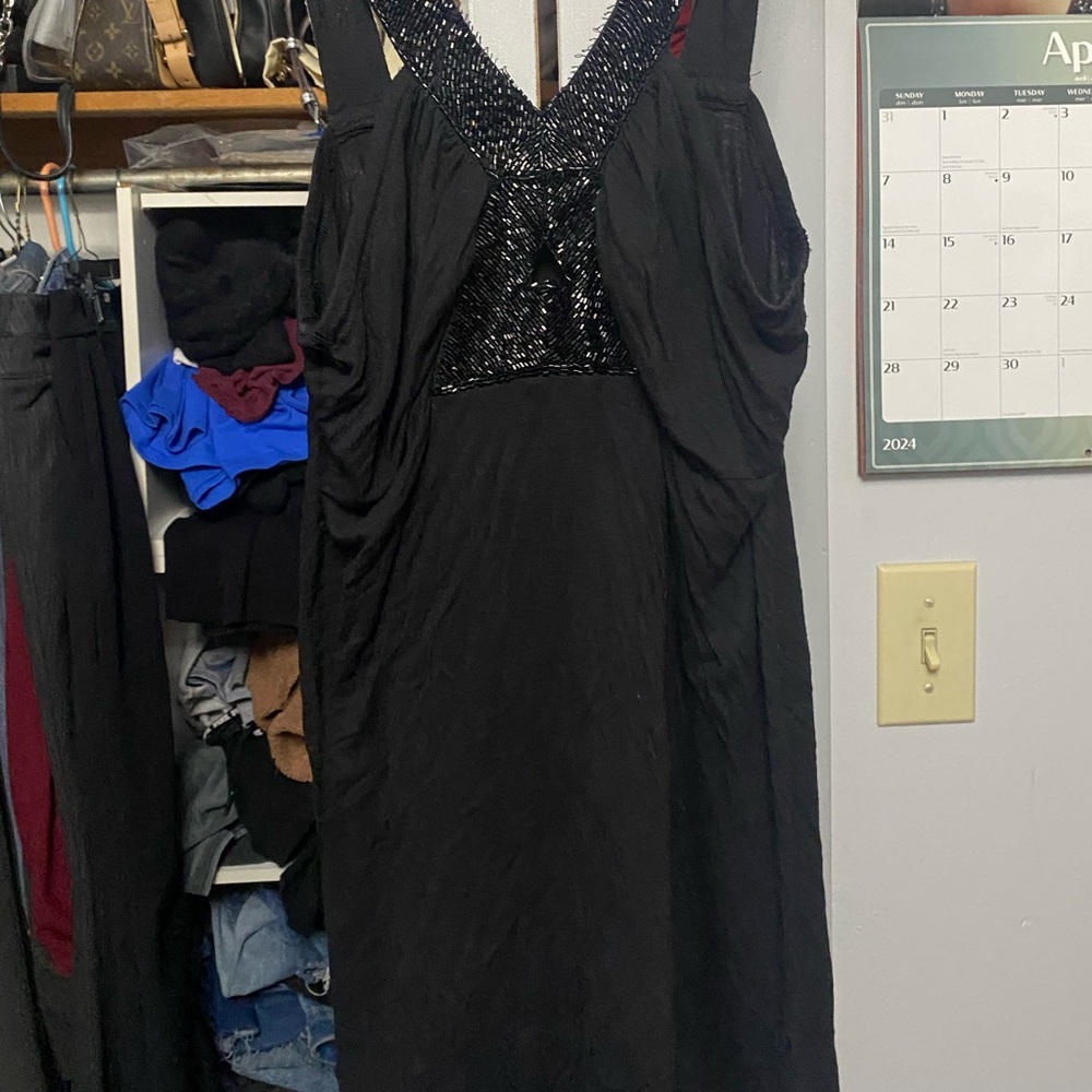 Top - Picture 2 of 4